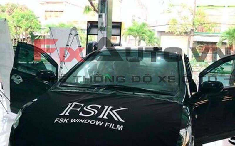 FixAuto là địa chỉ dán phim cách nhiệt FSK chính hãng, uy tín, giá rẻ