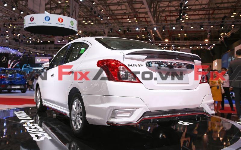 Độ phần đuôi gió mang lại sự mạnh mẽ cho Nissan Sunny 