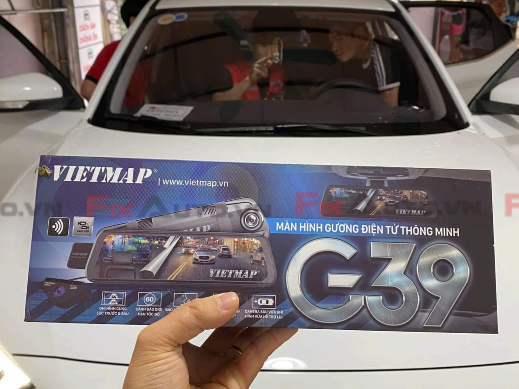 Lắp camera xe carnival