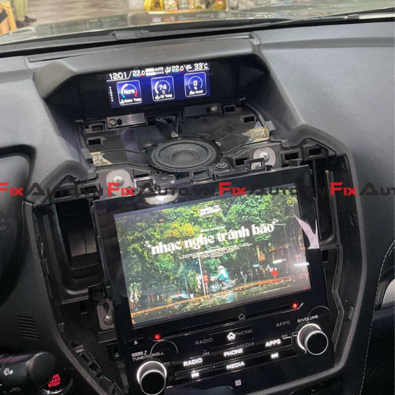 lắp loa center forester