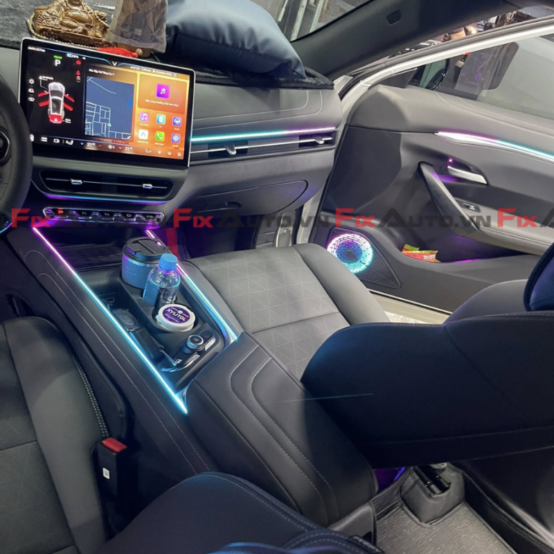 đèn led nội thất xe vf7