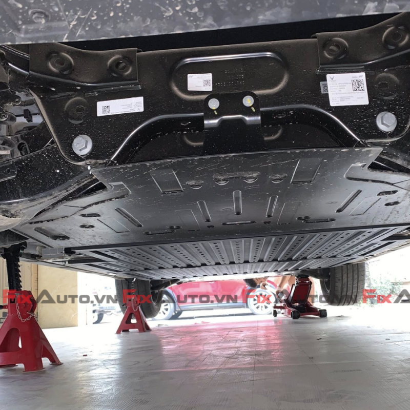 Tấm bảo vệ pin xe VF7