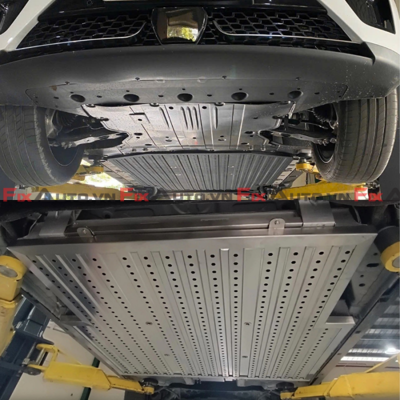 Tấm bảo vệ pin xe VF7